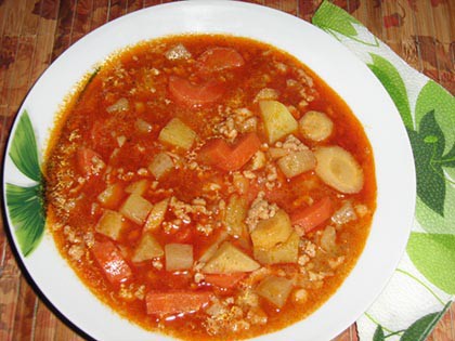 gulyásleves darálthússal