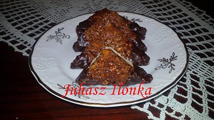 Mogyorós háromszögek