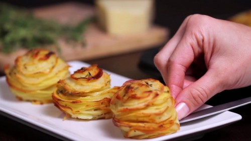 Burgonyaszirom muffin formában