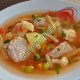 Ciorba taraneasca de porc