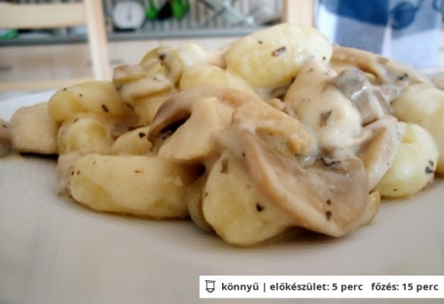Csirkés-gombás gnocchi