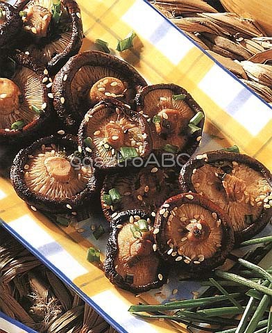 Szezámmagos gomba