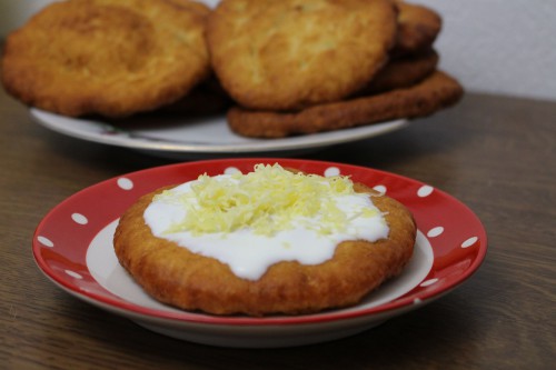 ROPOGÓSRA SÜLT LÁNGOS