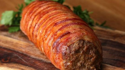 Egybesült fasírt baconnel