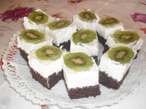 Kiwis tejszínes,tejfölös krémes kocka
